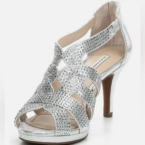 NWT Alex Marie Leeanne Silver Rhinestone High Heels 7